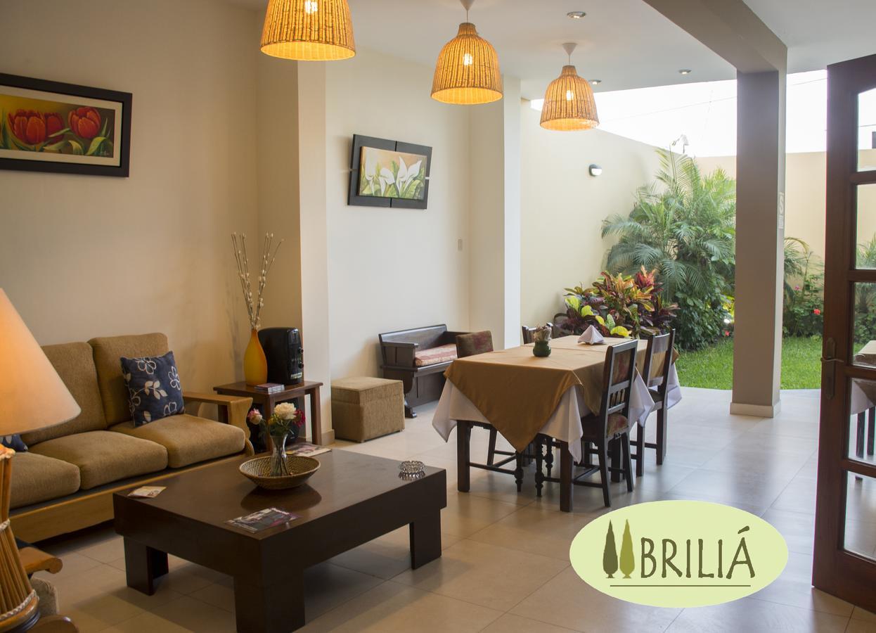 Hotel Brilia 침보테 외부 사진
